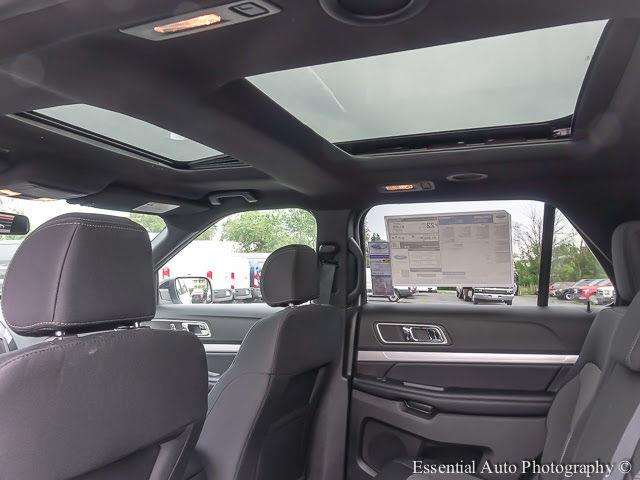 2017 Ford Explorer XLT 4dr SUV